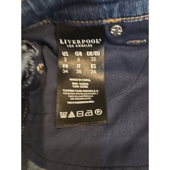 Liverpool Los Angeles‎ High-Rise Bermuda Denim Shorts Women's Size 2/26 Blue - Picture 5 of 5